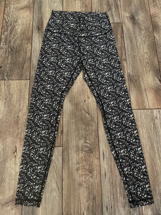 lululemon athletica Pants - Lululemon Black & Gold Sequins Print High Waist Leggings Woman Size 4-6